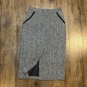 Vintage lined wool skirt size 6